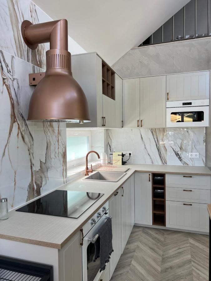 Beige Villa Balatonkenese Buitenkant foto